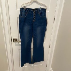 New Indigo Rein Bell Bottom Jeans Size 15 Curvy Fit